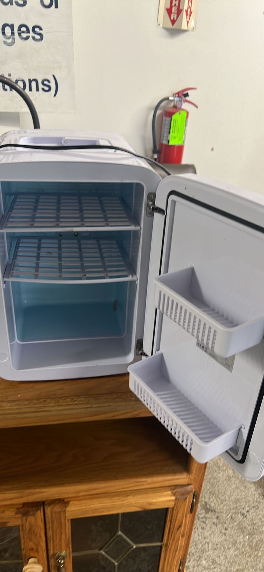 12 V And 110 Mini Fridge You Can Use It In The Car And In The House