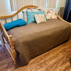 WOOD FRAME DAY BED
