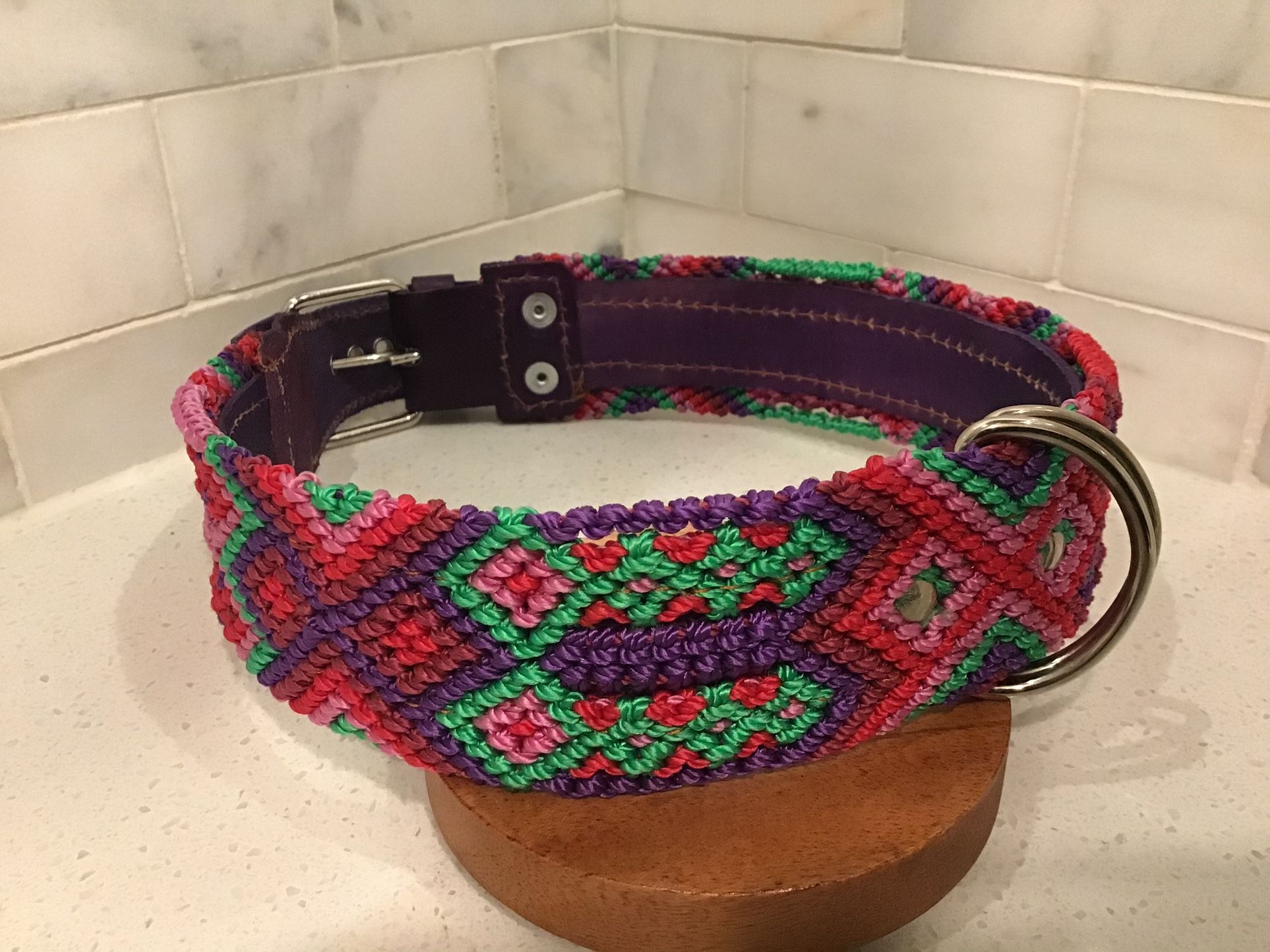 This 23.5” artisan dog collar is perfect for large breeds needing a strong, eye-catching collar. Handwoven by skilled artisans in southern Mexico, it