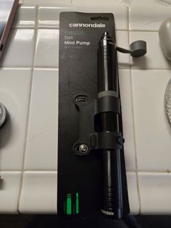 Brand New Cannondale Dirt Mini Bike Pump - 60 PSI (Presta & Schrader)