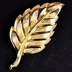 Gold Lead Brooch/Clip On/Pin/ Pendant 