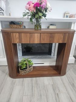 42.5” Console Table, Fluted Entryway Table with 2 Drawers
Rectangular Sofa Table Behind Couch for Living Room, Hallway, Foyer (Walnut)
