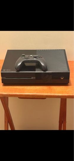 Xbox One Console with Controller