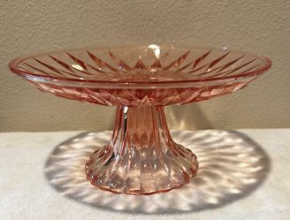 Cute small pink cupcake stand
