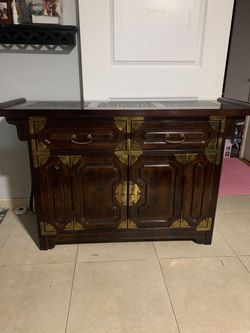 Vintage Bernhardt buffet cabinet