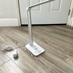 Dimmable LED Desk Lamp 7-Level Brightness Adjustable, Soft Touch Dimmer Daylight Natural Light