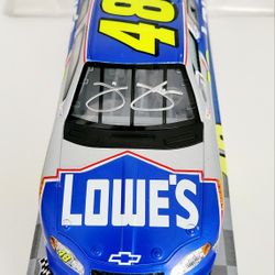 JIMMIE JOHNSON Signed Diecast Car LOWE'S #48 Ultra Series 1:24 Scale 2004