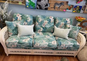 Mid- century Rattan Floral Sofa Couch 82 × 34 x 31