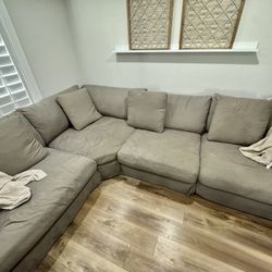 Sectional couch for FREE! Must Pick Up!
