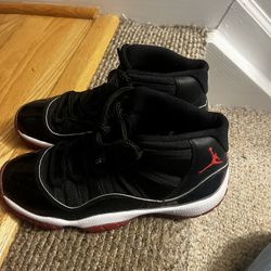 Jordan 11 Breads 