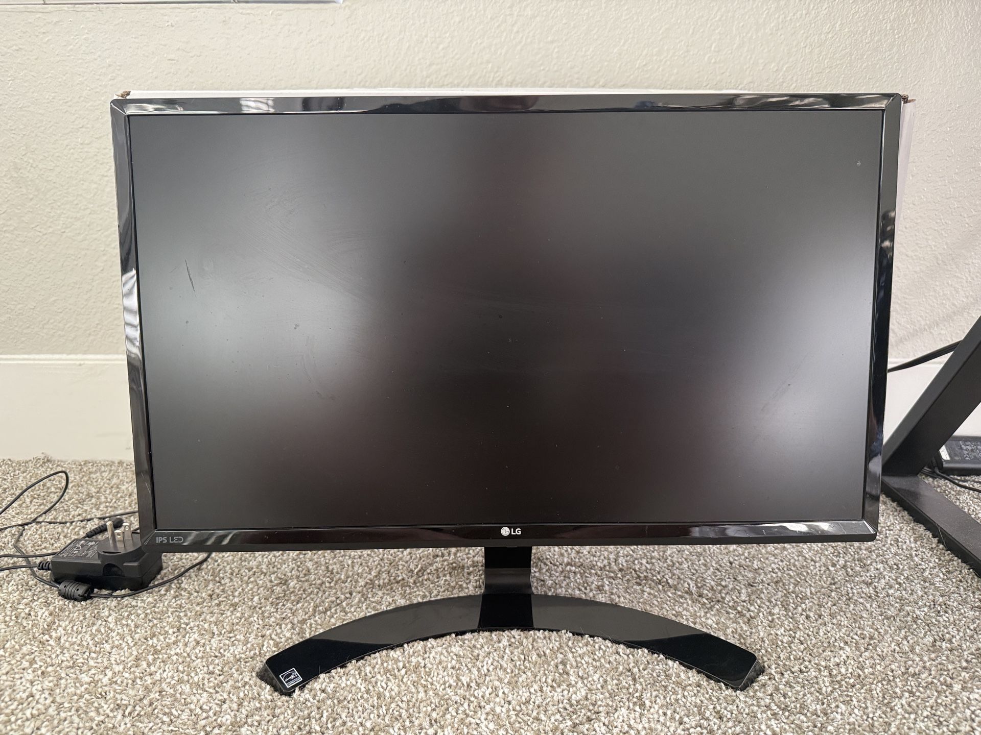 24 Inch LG monitor