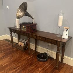 Pottery Barn Farmhouse Style Console With 6 Drawers.