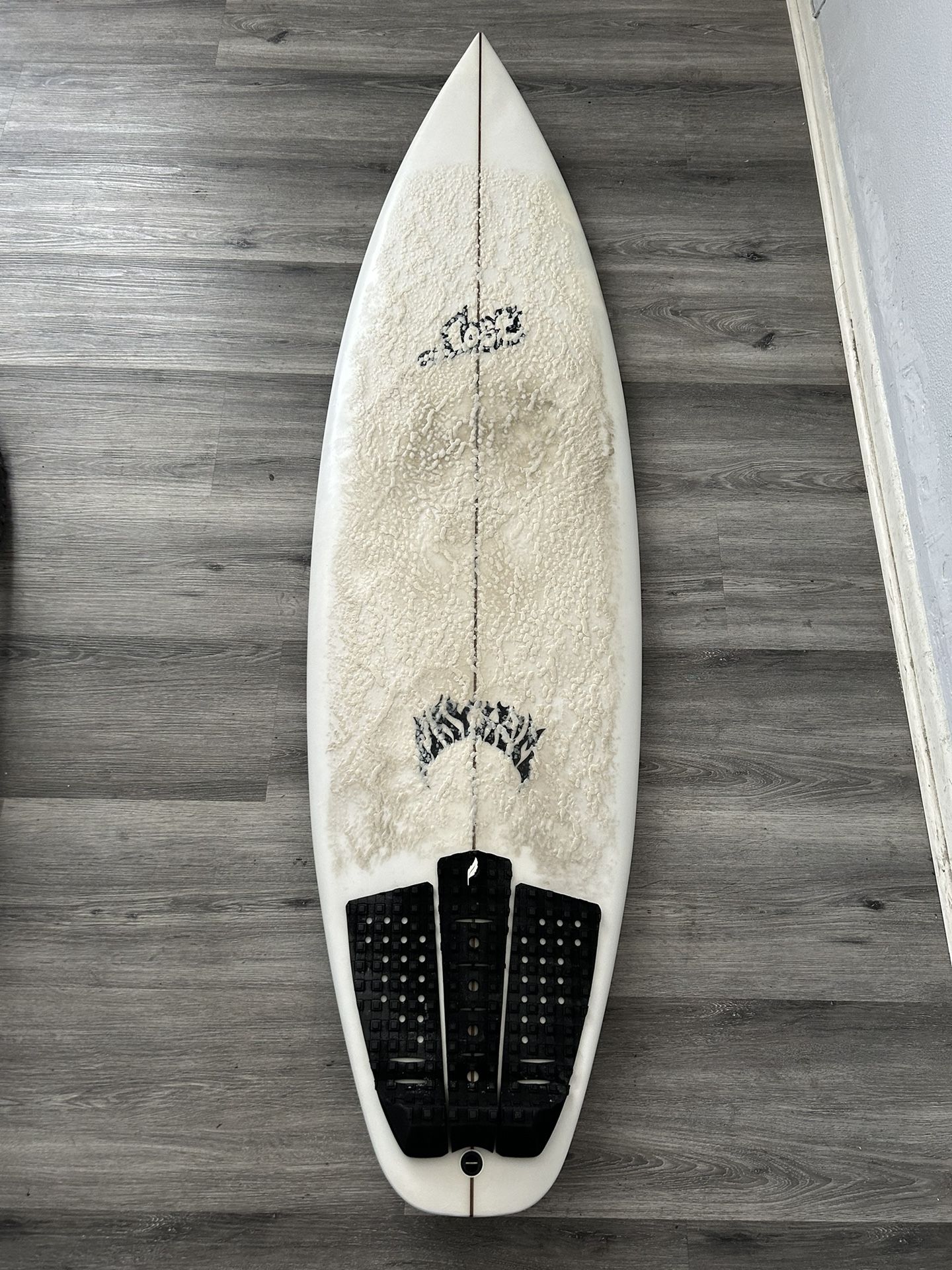 Surfboard 