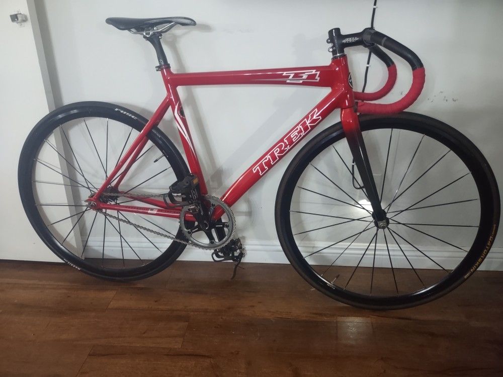 Trek T1 53cm Fixed Gear 14lbs