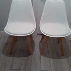 2 Chairs