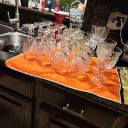 14 Vintage  Hobstar  Water Goblets 5 Each 