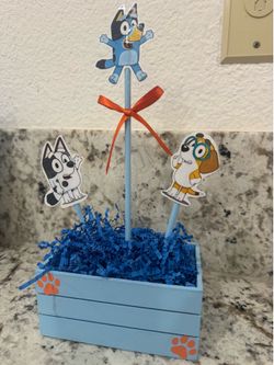 Bluey centerpieces.