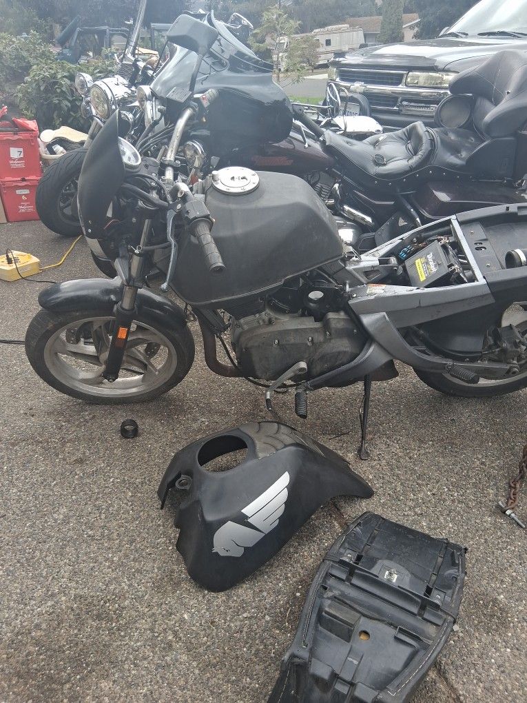 Buell 2007