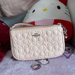 Coach Nolita 19