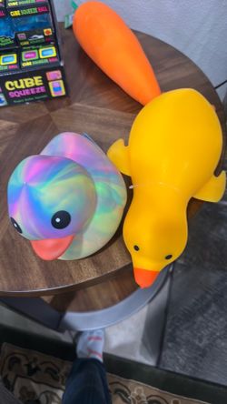Viral duck squishy