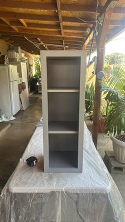 Kitchen cabinet