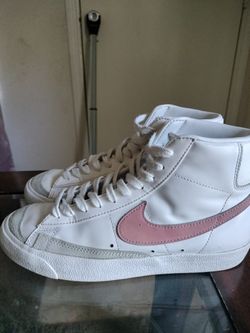 Nike Women's Blazer