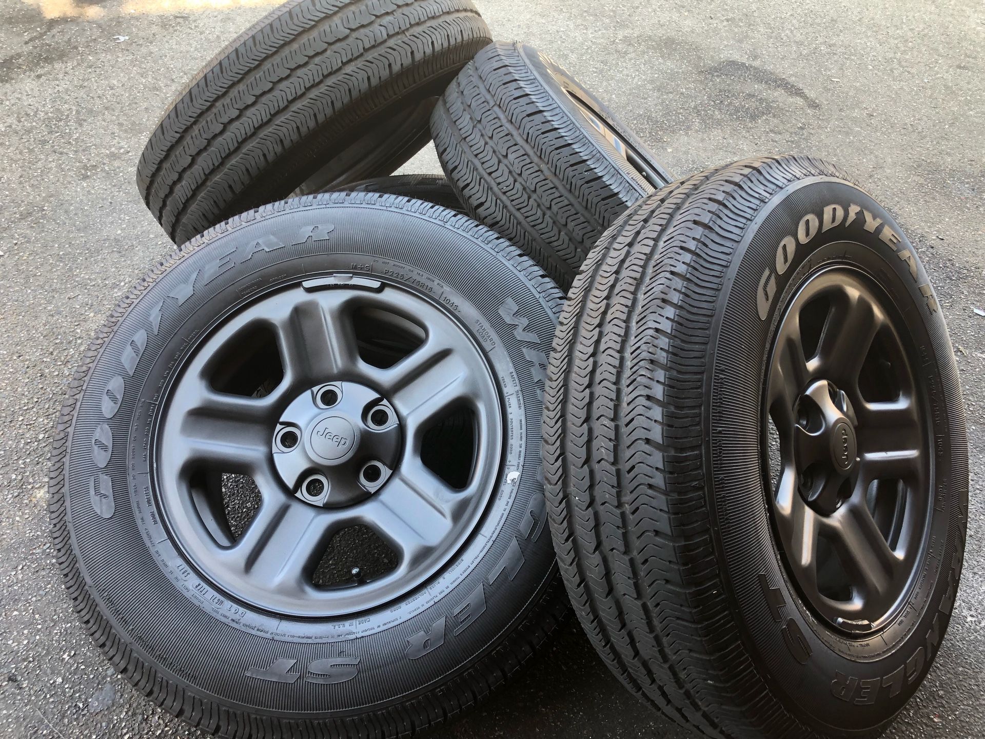 Jeep Wrangler jl 2019 Wheels Rims Tires