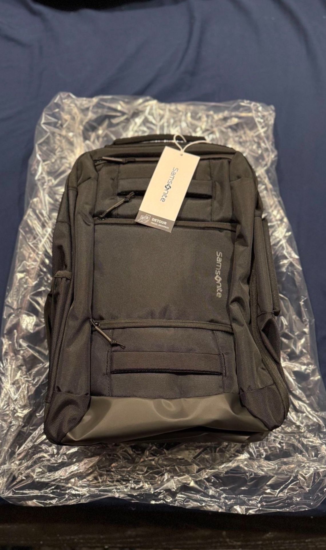 BRAND NEW SAMSONITE DETOUR TRAVEL BACKPACK  