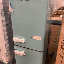 Retro Old Happy Days Refrigerator 21.6” Brand New