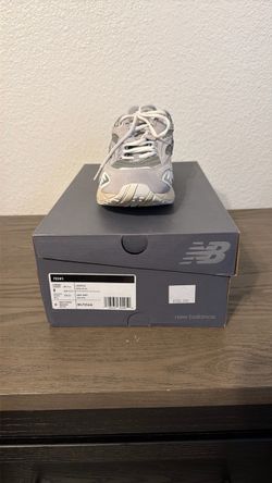 New Balance 725