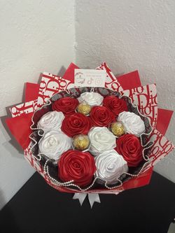 Eternal Rose Mothers Day Ramo