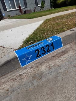Dallas Cowboys Curb Address