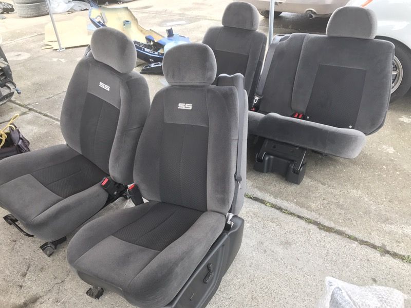 Chevrolet Trailblazer SS Seats Complete
