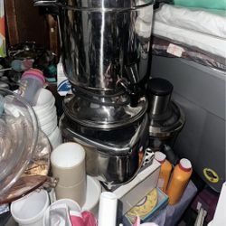 Farberware 10-22 Cup Stainless Steel Coffee Percolator Model FSU Vtg Dispenser