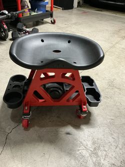 Car Detailing  Rolling Seat