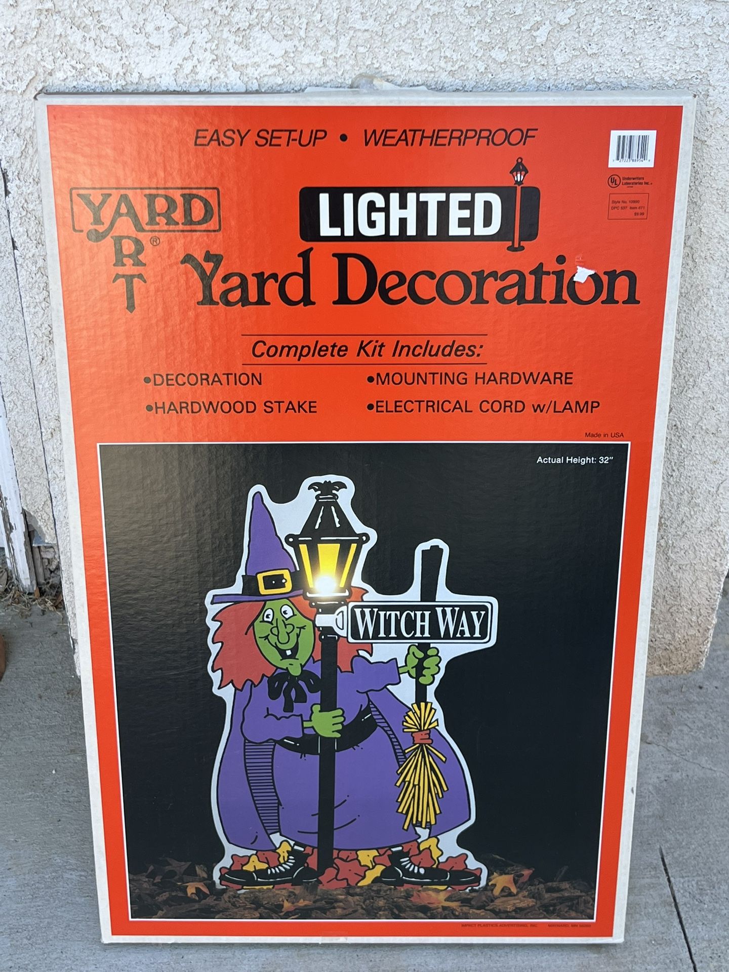 Vintage Halloween Lighted Witch Way Yard Decoration