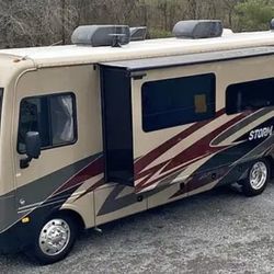 2018 Fleetwood Storm 32A Class A RV – Only 28K Miles – Great Condition