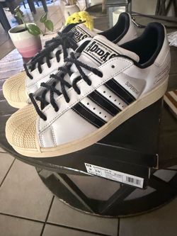 New superstar 11 Adidas Thrilla in  Manila size 9