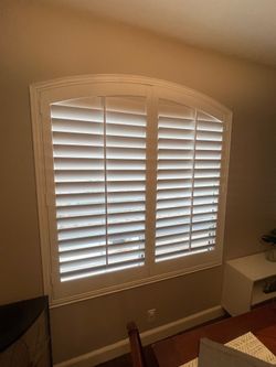 Interior Wood Shutters- Custom, Plantation, Professional Installation, Licensed Company, Window Treatments & Coverings, Persianas De Madera, Espanol