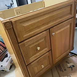 Free Cabinet. In Great Condition.