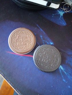 Brown cookie pocket mirror