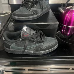 Jordan 1 Travis Scott Phantom