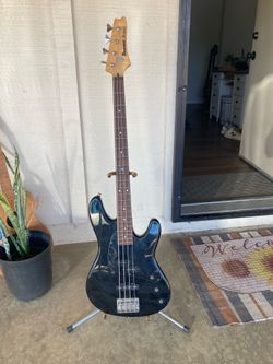 Ibanez TR bass guitar