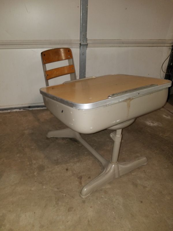 Vintage Childs School Desk All Metal For Sale In St Charles Il