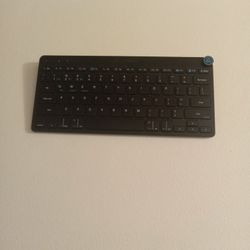 Wireless Bluetooth Keyboard 