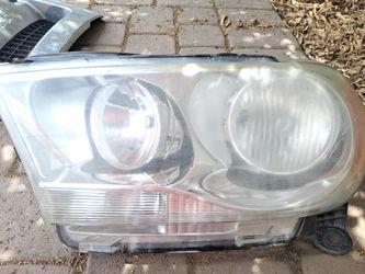 Left Headlight 2013  Dodge Durango