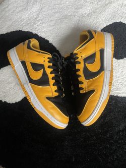 Nike Dunk Low Size 9