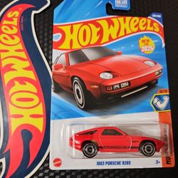 Hot Wheels Mainline 1983 Porsche 928s