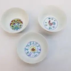 Chinese Wucai Porcelain Tea Cups