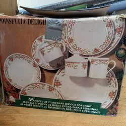 Vintage Majesticware Poinsettia Delight